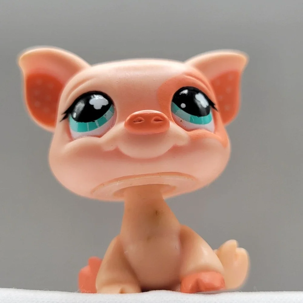 Littlest Pet Shop LPS #622 Peach Piglet Pig Figurine Polka Dot Ears Hasbro Toy
